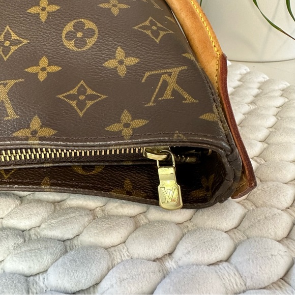 LOUIS VUITTON Looping GM Shoulder Tote Bag Monogram - Picture 7 of 14